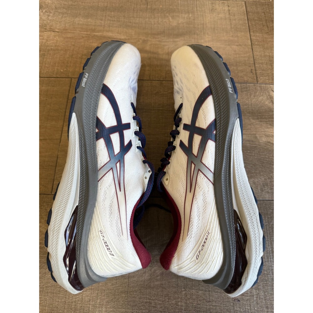 Asics GT-2000 11 Mens Running Shoes White Blue Maroon‎ Size US 9.5